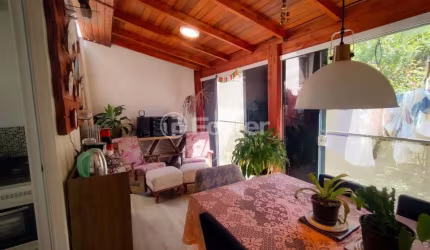 Casa em condomínio fechado com 2 quartos à venda na Rua Jozino Liotti, 300, Jardim Algarve, Alvorada, 43 m2 por R$ 254.600