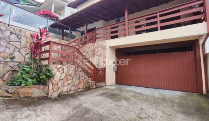 Casa com 3 quartos à venda na Rua Virgínia Quint, 6, Centro, São José, 250 m2 por R$ 1.600.000