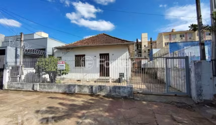 Casa com 3 quartos à venda na Rua Doutor João Dutra, 51, Rio Branco, São Leopoldo, 78 m2 por R$ 377.000