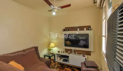Apartamento com 3 quartos à venda na Rua Carlos Ferreira, 335, Teresópolis, Porto Alegre, 77 m2 por R$ 185.000