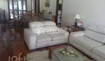 Casa em condomínio fechado com 4 quartos à venda na Rua Javali, 60, Sítio Túnel Verde, Cachoeirinha, 250 m2 por R$ 950.000