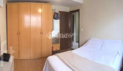 Casa em condomínio fechado com 3 quartos à venda na Rua Dona Zulmira, 353, Cavalhada, Porto Alegre, 139 m2 por R$ 429.000