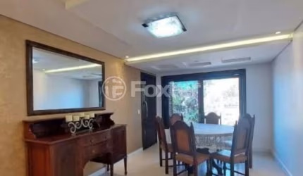 Casa com 4 quartos à venda na Rua dos Lírios, 608, Charqueadas, Caxias do Sul, 337 m2 por R$ 850.000