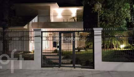 Casa com 3 quartos à venda na Rua Ladislau Neto, 362, Ipanema, Porto Alegre, 372 m2 por R$ 2.790.000