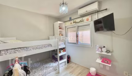 Casa em condomínio fechado com 2 quartos à venda na Rua Pistoia, 820, Rio Branco, Canoas, 64 m2 por R$ 270.000