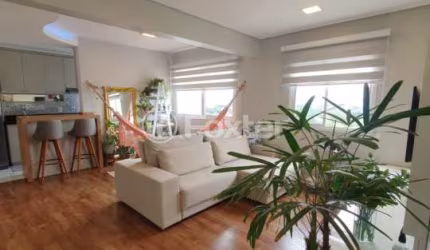 Apartamento com 3 quartos à venda na Rua Irmão Félix Roberto, 100, Humaitá, Porto Alegre, 65 m2 por R$ 397.100