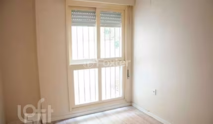 Apartamento com 2 quartos à venda na Avenida Coronel Gastão Haslocher Mazeron, 99, Medianeira, Porto Alegre, 54 m2 por R$ 270.000