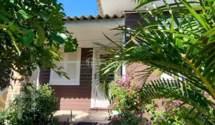 Casa com 3 quartos à venda na Rua Leite de Castro, 365, Jardim Itu Sabará, Porto Alegre, 200 m2 por R$ 395.000
