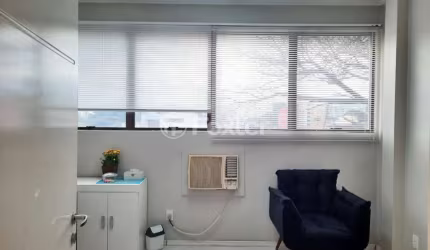 Sala comercial com 1 sala à venda na Avenida da Cavalhada, 2370, Cavalhada, Porto Alegre, 21 m2 por R$ 85.000