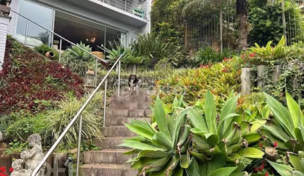 Casa com 3 quartos à venda na Rua Edgar Luiz Schneider, 480, Jardim Isabel, Porto Alegre, 353 m2 por R$ 1.250.000