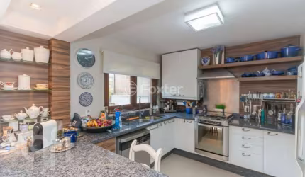 Casa com 4 quartos à venda na Rua Araponga, 38, Chácara das Pedras, Porto Alegre, 400 m2 por R$ 2.790.000
