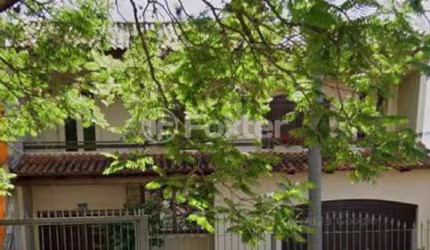 Casa com 3 quartos à venda na Rua Itapeva, 136, Passo da Areia, Porto Alegre, 350 m2 por R$ 1.600.000