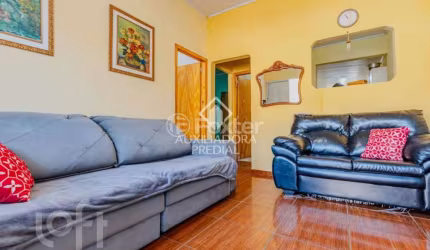 Casa com 2 quartos à venda na Rua Querubim Costa, 86, Coronel Aparício Borges, Porto Alegre, 76 m2 por R$ 308.000