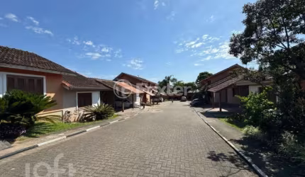 Casa em condomínio fechado com 2 quartos à venda na Rua Pampa, 210, Sítio Gaúcho, Gravataí, 58 m2 por R$ 270.000