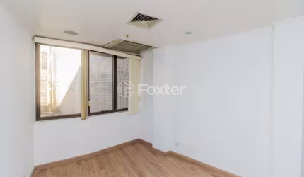 Sala comercial com 1 sala à venda na Rua Tobias da Silva, 137, Moinhos de Vento, Porto Alegre, 26 m2 por R$ 248.000
