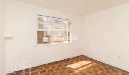 Apartamento com 2 quartos à venda na Rua Leão XIII, 24, Cidade Baixa, Porto Alegre, 80 m2 por R$ 240.000
