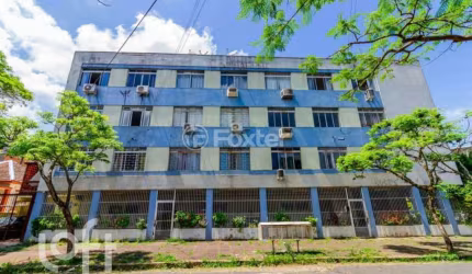 Apartamento com 3 quartos à venda na Travessa Mato Grosso, 11, Medianeira, Porto Alegre, 90 m2 por R$ 300.000