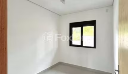 Casa com 2 quartos à venda na Avenida César Cambruzzi, 906, Nossa Chácara, Gravataí, 44 m2 por R$ 290.000