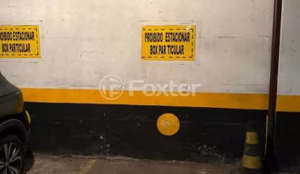 Garagem à venda na Rua Santo Antônio, 522, Independência, Porto Alegre, 12 m2 por R$ 38.000
