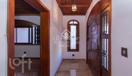 Casa com 4 quartos à venda na Rua Doutor João Simplício Alves de Carvalho, 527, Vila Ipiranga, Porto Alegre, 359 m2 por R$ 1.900.000