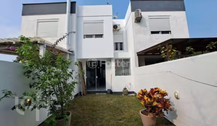 Casa com 3 quartos à venda na Rua Mogno, 79, Campeche, Florianópolis, 110 m2 por R$ 1.080.000