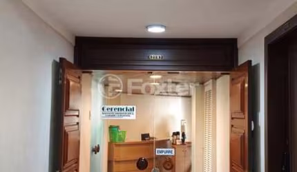 Sala comercial com 1 sala à venda na Avenida Farrapos, 146, Floresta, Porto Alegre, 172 m2 por R$ 269.000