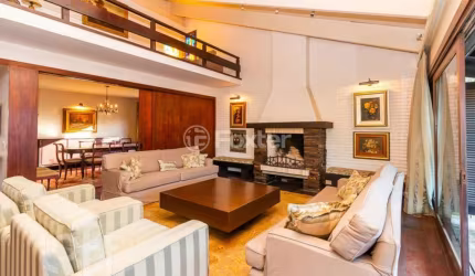 Casa com 4 quartos à venda na Rua Frei Henrique Golland Trindade, 75, Boa Vista, Porto Alegre, 490 m2 por R$ 1.980.000