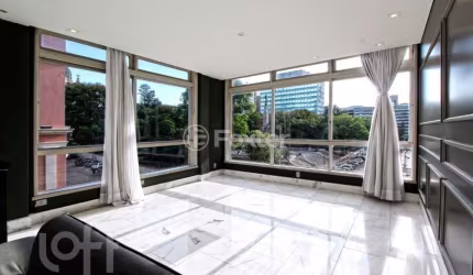 Apartamento com 3 quartos à venda na Rua Jerônimo Coelho, 12, Centro Histórico, Porto Alegre, 184 m2 por R$ 1.090.000