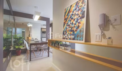 Apartamento com 3 quartos à venda na Rua Airton Ferreira da Silva, 295, Farrapos, Porto Alegre, 50 m2 por R$ 439.000