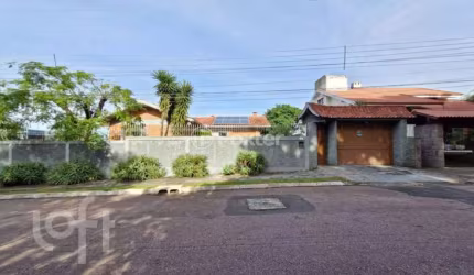 Casa com 3 quartos à venda na Rua Tunísia, 101, Petrópolis, Novo Hamburgo, 305 m2 por R$ 1.300.000