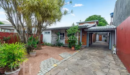 Casa com 3 quartos à venda na Rua Coroados, 114, Vila Monte Carlo, Cachoeirinha, 196 m2 por R$ 590.000