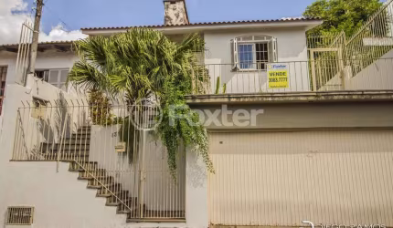 Casa comercial com 2 salas à venda na Travessa Miguel Pereira, 131, Medianeira, Porto Alegre, 224 m2 por R$ 695.000