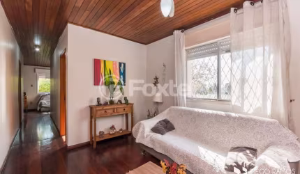 Casa com 4 quartos à venda na Rua Tobias Barreto, 369, Partenon, Porto Alegre, 208 m2 por R$ 640.000