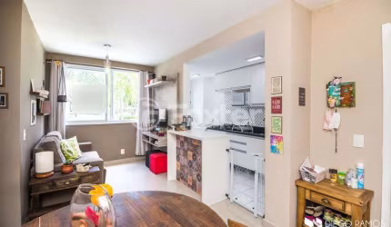 Apartamento com 2 quartos à venda na Avenida da Cavalhada, 6684, Cavalhada, Porto Alegre, 46 m2 por R$ 225.000