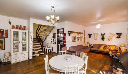 Casa com 4 quartos à venda na Avenida Otto Niemeyer, 3458, Cavalhada, Porto Alegre, 328 m2 por R$ 880.000