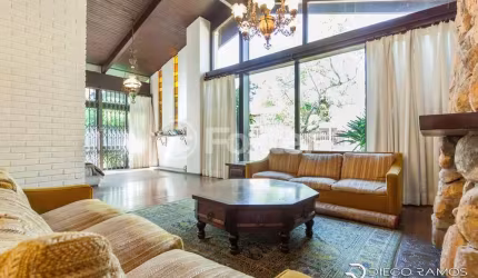 Casa com 4 quartos à venda na Rua Indianápolis, 30, Três Figueiras, Porto Alegre, 280 m2 por R$ 1.690.000