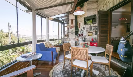 Casa em condomínio fechado com 4 quartos à venda na Rua Erechim, 100, Teresópolis, Porto Alegre, 331 m2 por R$ 1.050.000