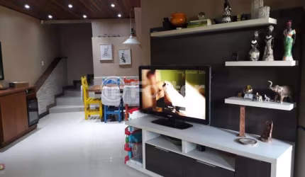 Casa com 4 quartos à venda na Avenida Professor Oscar Pereira, 6842, Cascata, Porto Alegre, 250 m2 por R$ 580.000