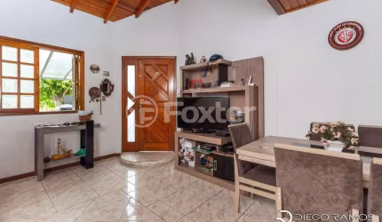 Casa com 2 quartos à venda na Rua Álamo-Branco, 45, Restinga, Porto Alegre, 139 m2 por R$ 340.000