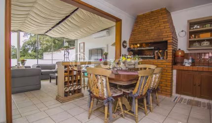 Casa comercial com 4 salas à venda na Avenida Coronel Lucas de Oliveira, 2609, Petrópolis, Porto Alegre, 340 m2 por R$ 1.999.999
