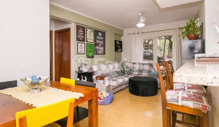 Apartamento com 2 quartos à venda na Rua Dário Totta, 514, Teresópolis, Porto Alegre, 72 m2 por R$ 266.000