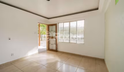 Casa com 3 quartos à venda na Rua Théo Benevenuto, 45, Sarandi, Porto Alegre, 250 m2 por R$ 545.000