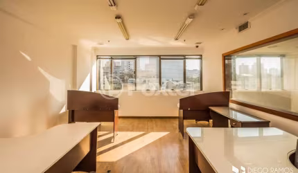 Sala comercial com 1 sala à venda na Avenida Loureiro da Silva, 2001, Cidade Baixa, Porto Alegre, 46 m2 por R$ 242.000