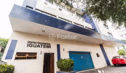 Sala comercial com 2 salas à venda na Rua Paulo Setúbal, 25, Passo da Areia, Porto Alegre, 59 m2 por R$ 280.000