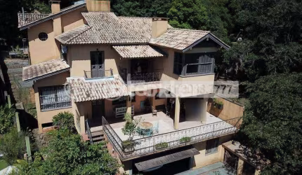 Casa com 3 quartos à venda na Avenida Guaíba, 12692, Espírito Santo, Porto Alegre, 323 m2 por R$ 1.890.500