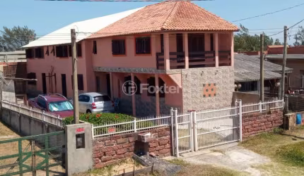 Casa com 6 quartos à venda na Rua Osvaldo Aranha, 4763, Centro, Cidreira, 256 m2 por R$ 322.000