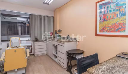 Sala comercial com 1 sala à venda na Rua Faria Santos, 47, Petrópolis, Porto Alegre, 39 m2 por R$ 352.000