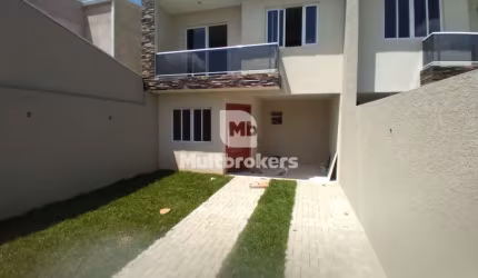 Casa com 3 quartos à venda na Estocolmo, 121 2, Lamenha Grande, Almirante Tamandaré por R$ 720.000