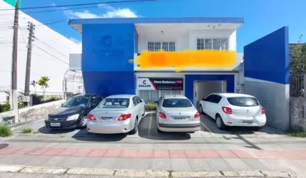 Casa Comercial com 390 metros na Avenida Aracy Vaz Calado no Estreito Florianópolis, SC