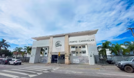 Apartamento mobiliado de 2 quartos e sacada com churrasqueira em Canasvieiras - Florianópolis - SC